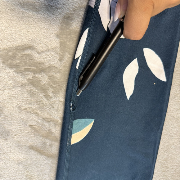 Athleta Floral Elation 7/8 Women’s Activewear Leggings SZ Small Fitness Athletic - Picture 2 of 13